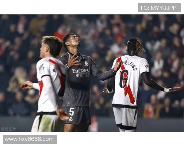 那不勒斯大胜里昂6-2乌龙球成比赛转折点引发热议